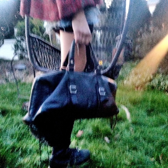 Luxury Balenciaga Oversized Black Leather City Bag/Satchel - Picture 8 of 10